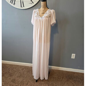 Vanity Fair vintage made USA chiffon long floor length nightgown slip pink L
